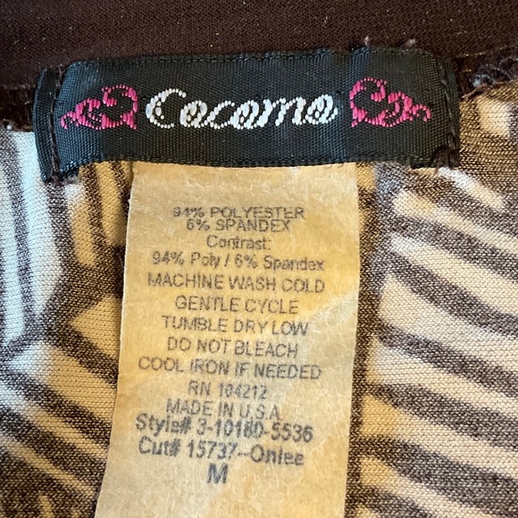 Cocomo Geometric Black and Cream Blouse - Picture 5 of 5